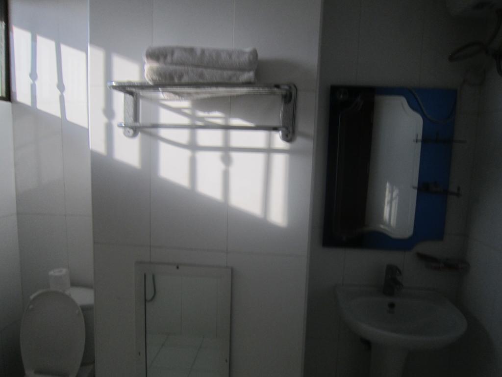 Donsuite Hotel Dar es Salaam Quarto foto