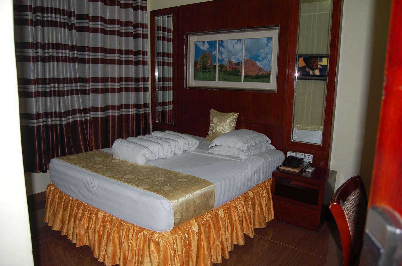 Donsuite Hotel Dar es Salaam Exterior foto